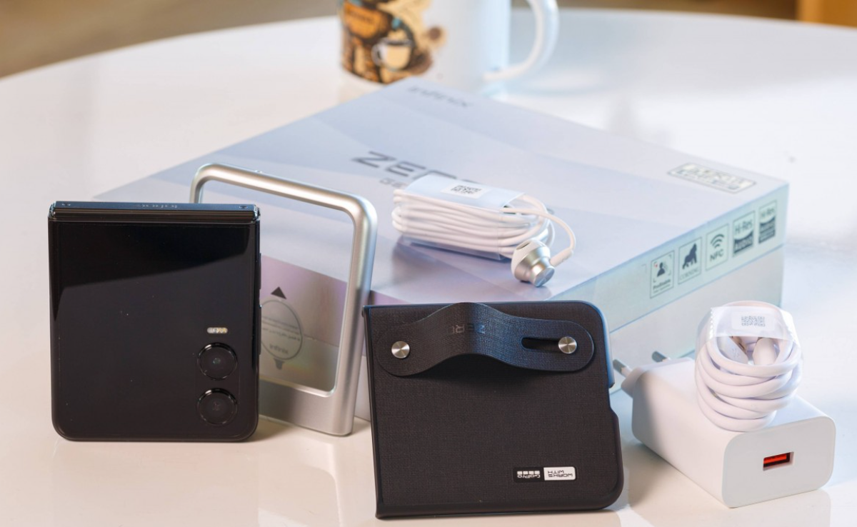    Стильные и мощные — раскладушки снова популярны. Фото: gsmarena.com