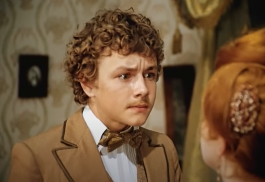 "Клуб самоубийц, или Приключения титулованной особы"