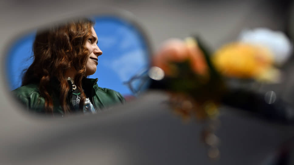 Участница мотопробега невест в Омской крепости.📷Фото: Алексей Мальгавко / Коммерсантъ