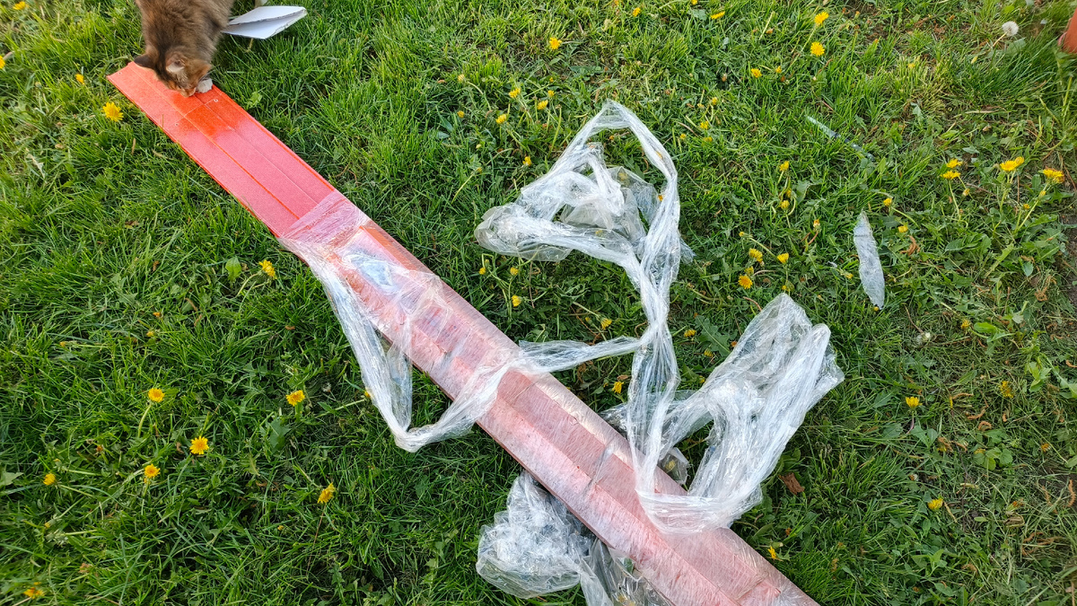 Снимаю обертку пленки