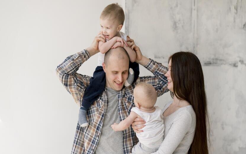    Опрос IZHLIFE: 53% ижевчан сложно содержать даже одного ребенка