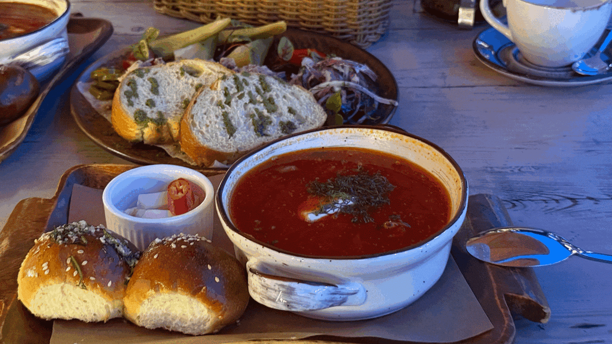 Дома супы ем редко, а вот на отдыхе часто хочется. Почему так?