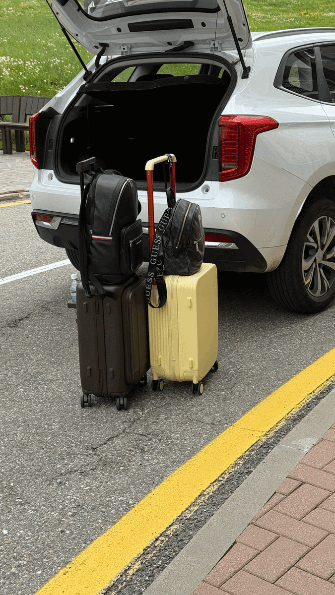 Это была последняя поездка моего рюкзачка, пришло время с ним прощаться 🥲