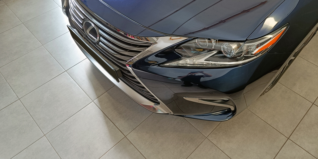 Lexus ES. Он всё-таки приехал. (Часть 1).