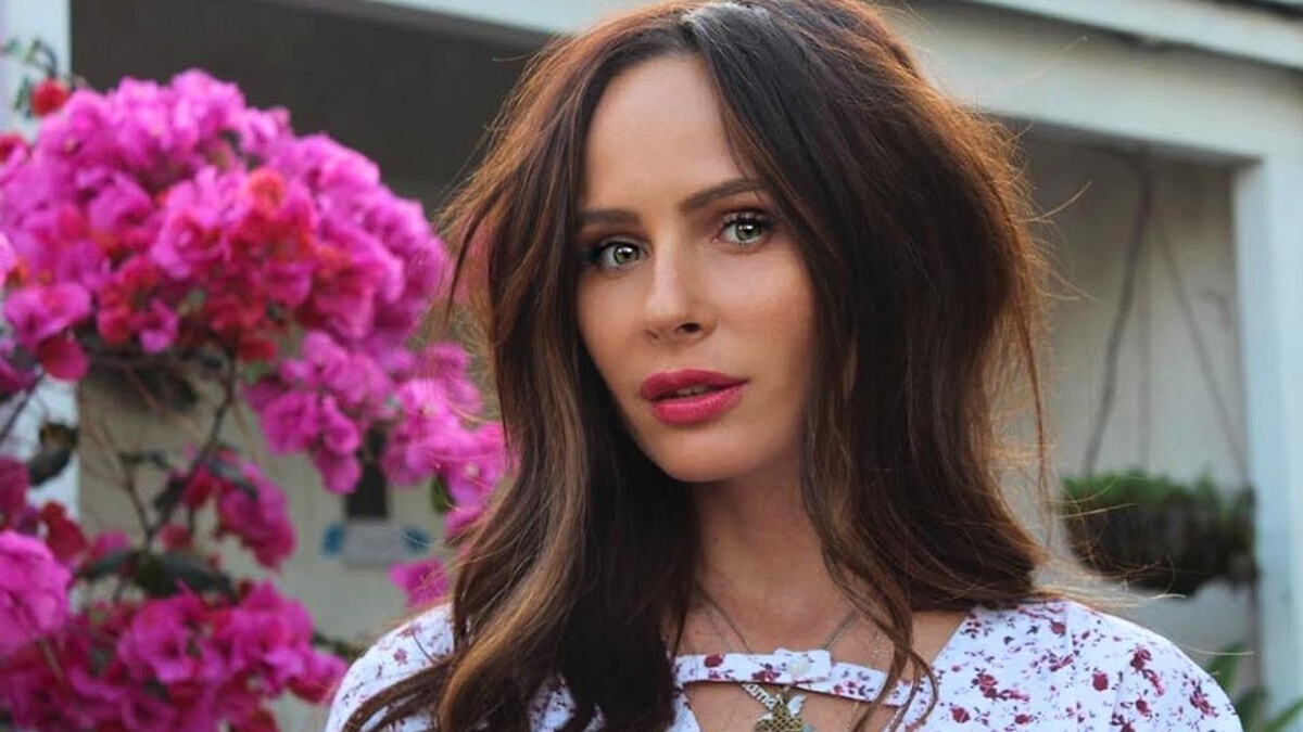 Саша Зверева