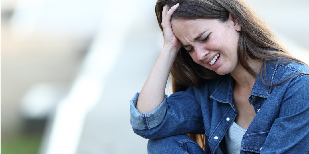 Ты пока в моём доме живёшь, - заявил отчим