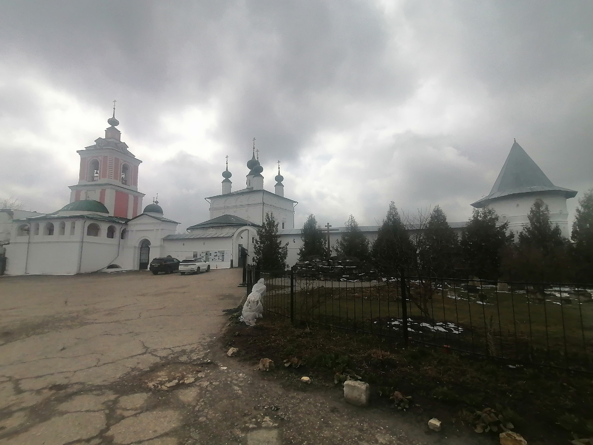 Белопесоцкий монастырь. 8 апреля 2025 года.