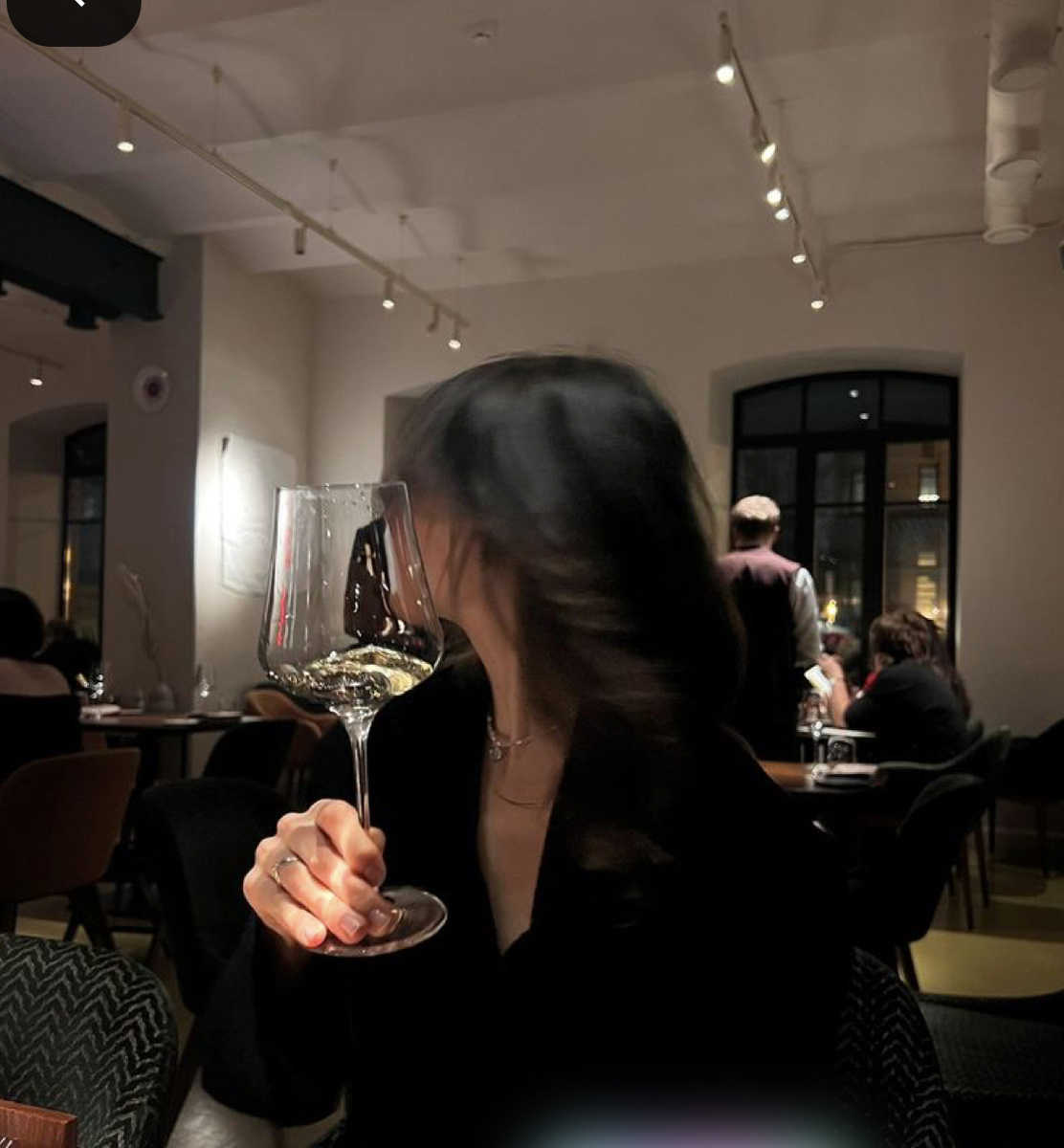 *Посвящается миллениалам, которые строят или уже построили карьеру в ресторанах в 2025 году*