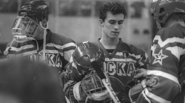 1988 год. Армейцы Сергей Федоров (слева) и Александр Могильный незадолго до своего побега в НХЛ. Фото Александр Федоров, «СЭ»