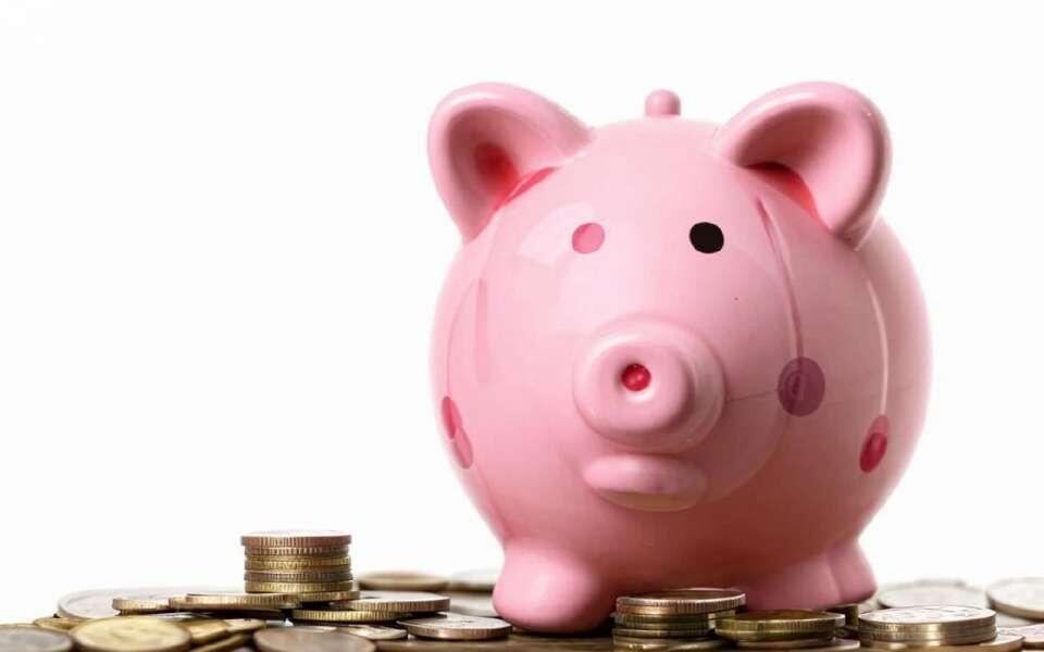    Жители Воронежской области достали из копилок 6 тонн мелочи сгенерировано нейросетью Kandinsky