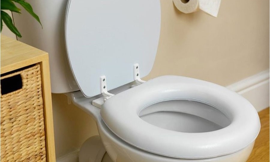 Вопрос века: закрывать или нет крышку унитаза при смыве