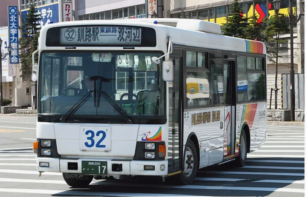 Городской автобус Isuzu Erga Mio в Японии Источник:https://tractors.fandom.com/