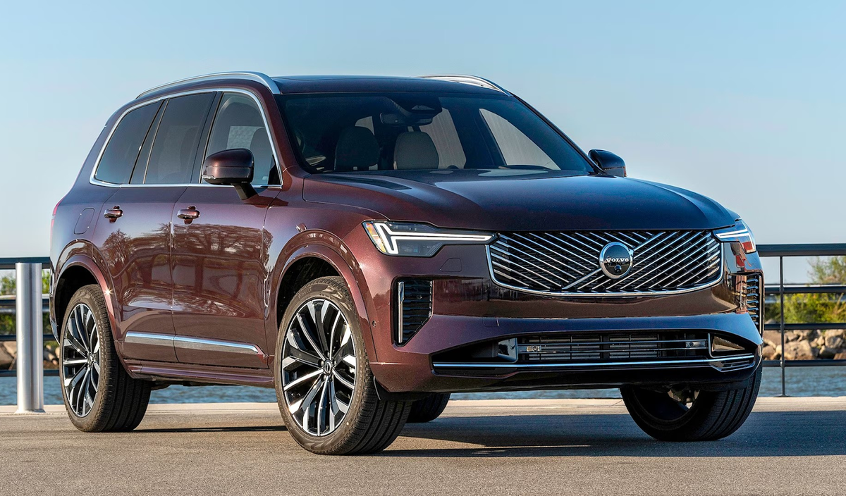 Обновленный Volvo XC90 Ultra T8