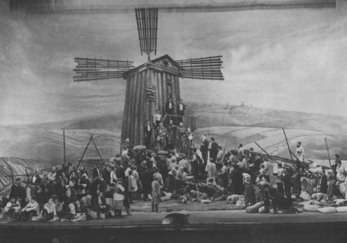 Сцена из оперы «Тихий Дон» на сцене Государственного Академического Большого Театра оперы и балета Союза ССР. Москва, 1936 г.