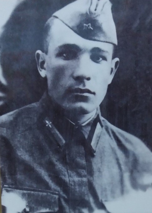    Штурман самолета «Бостон» младший лейтенант Сущенко Алексей Борисович.