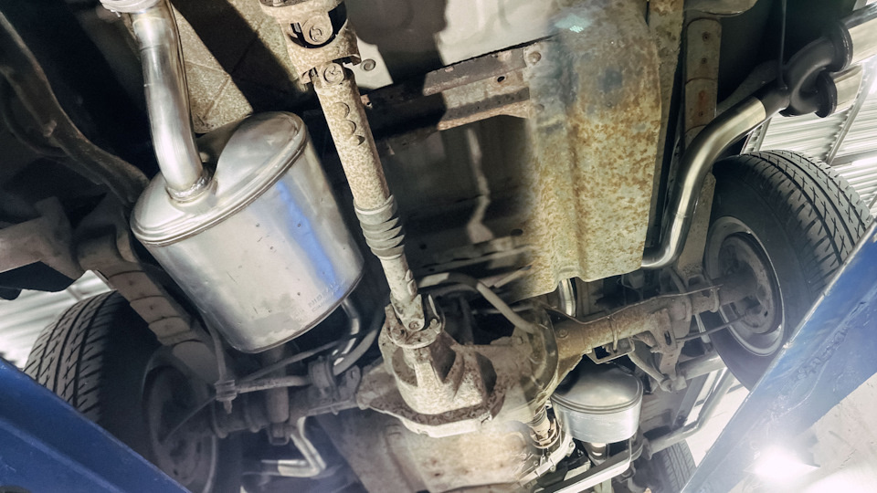 Новая выхлопная система на Ford Bronco