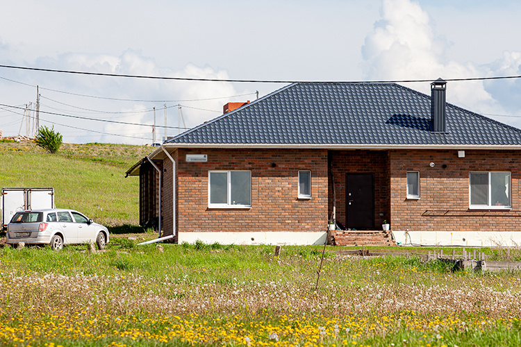    Средняя площадь дома, согласно данным сайта, в республике составляет 116 «квадратов», стоимость — 7,5 млн рублей.   
Фото: «БИЗНЕС Online»