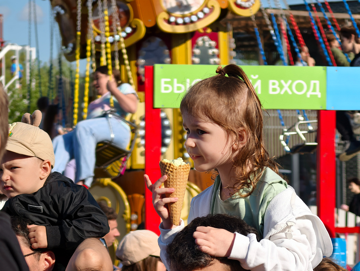 Фото: На фестивале мороженого в парке развлечений "Сказка"