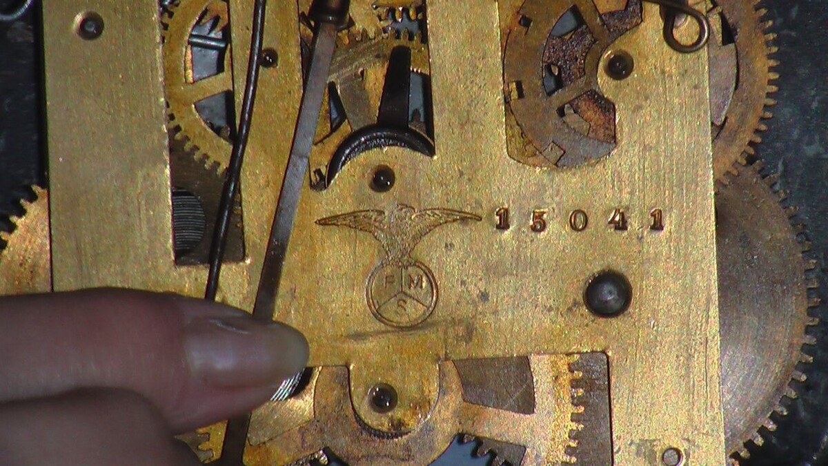 старое клеймо с орлом