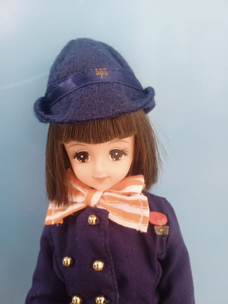 Дженни в форме. Фото автора.