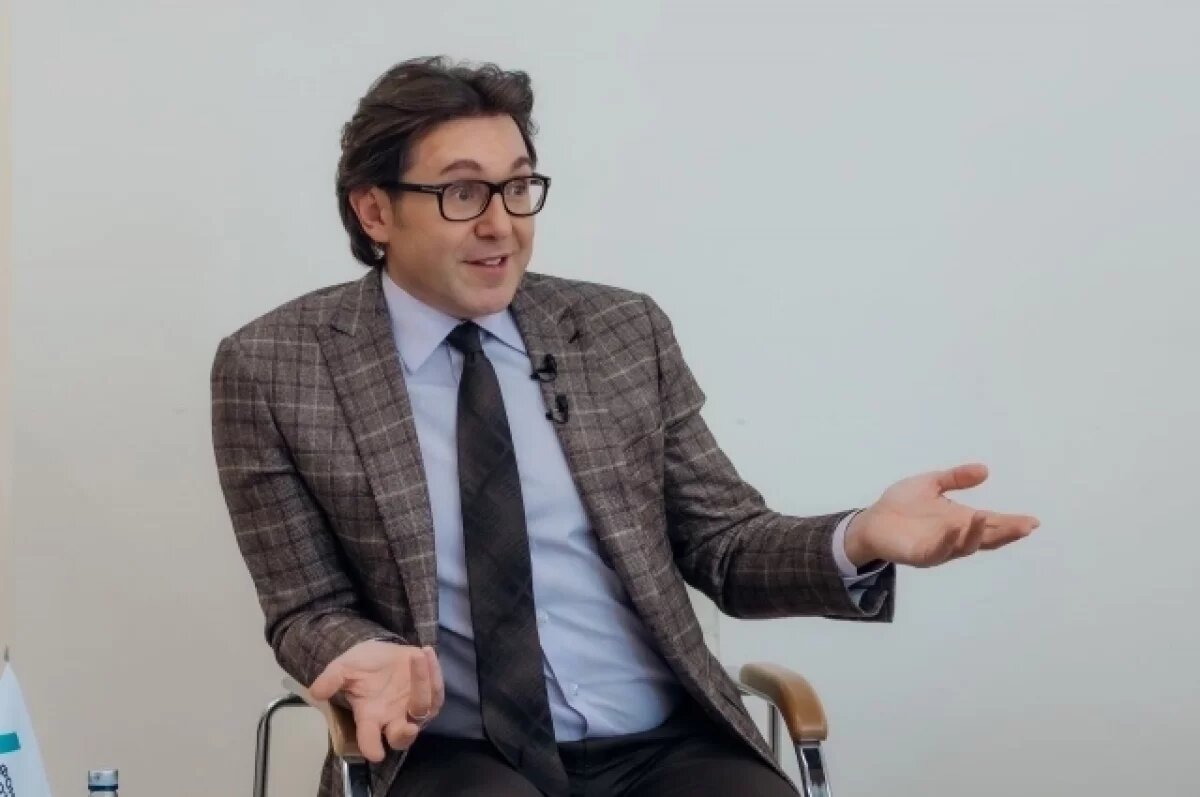    Известный телеведущий Андрей Малахов приедет в Омск