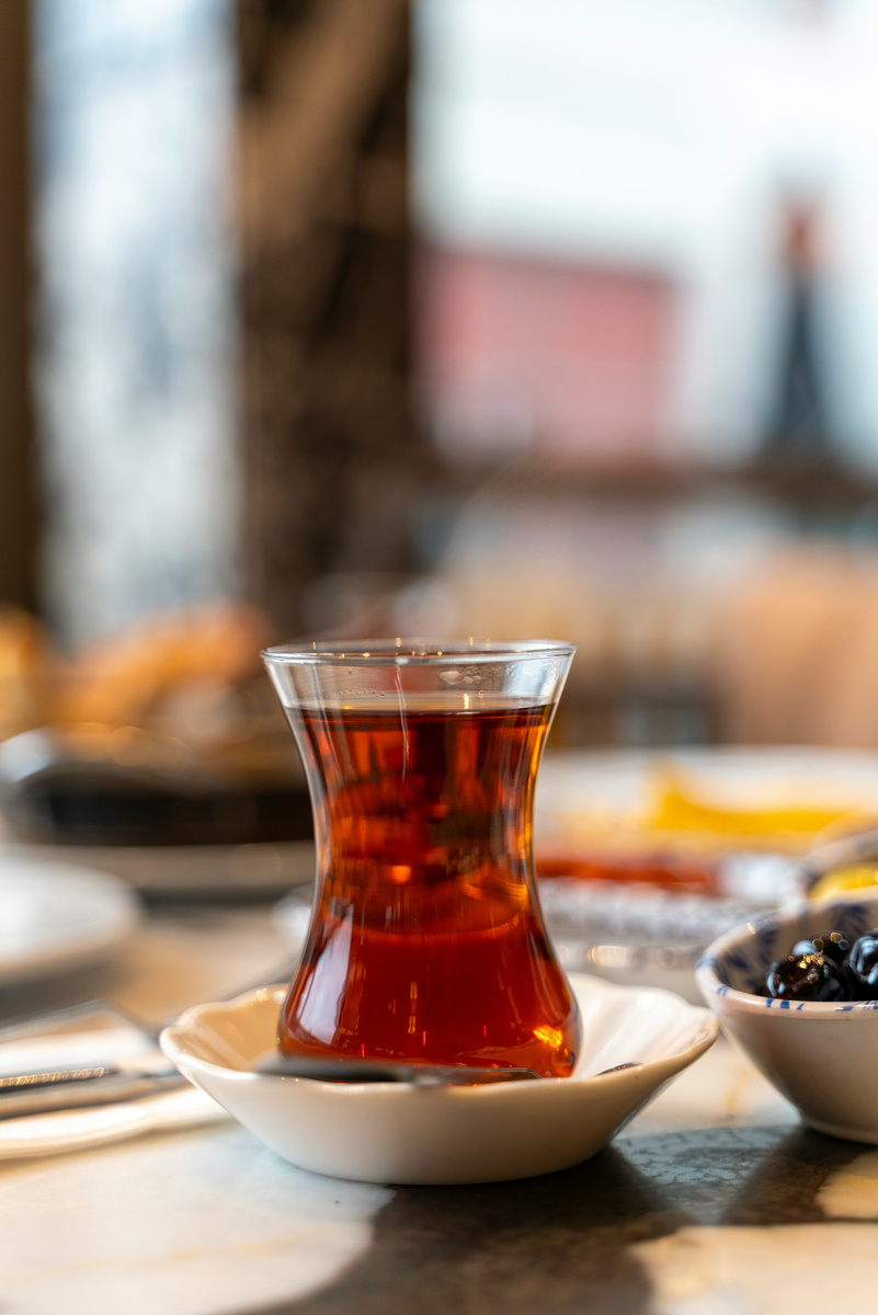 Çay içer misiniz?