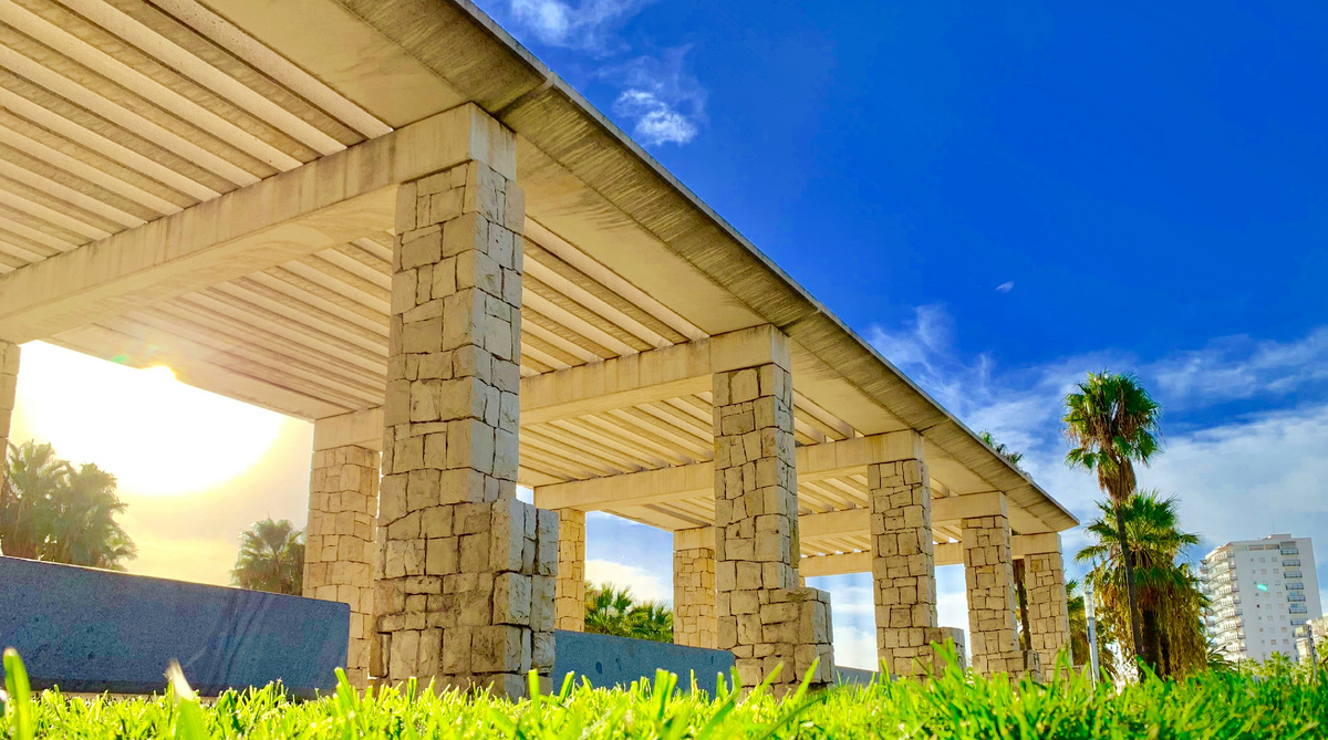 Идеальное место для семейного отдыха, солнца и моря.
