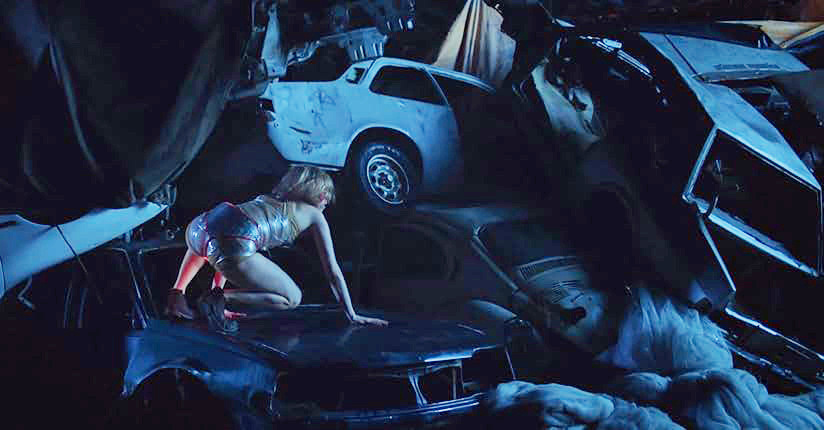 Кадр из фильма «Carro Rei». Режиссер: Рената Пинейро. Производство: Aroma Filmes