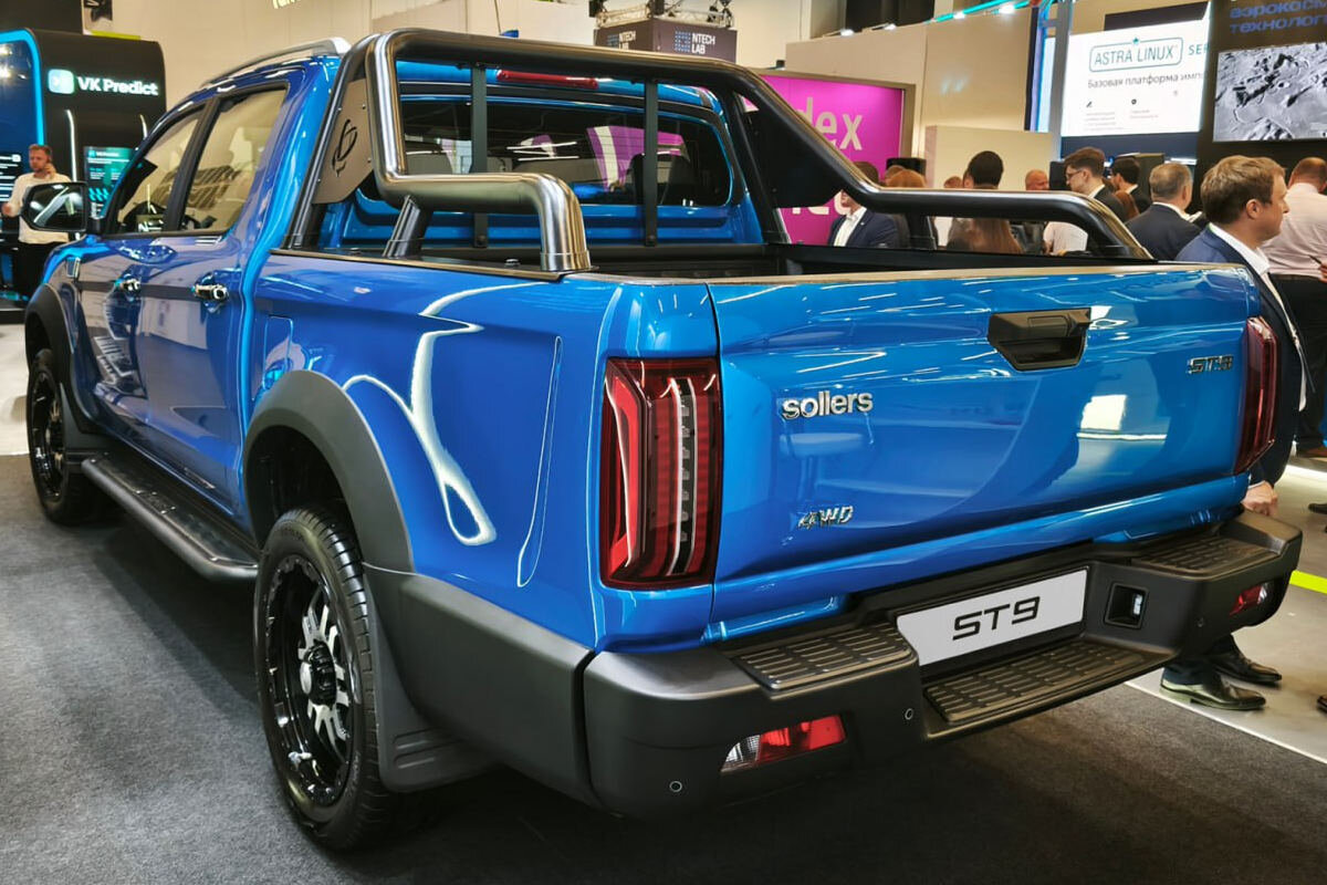 Оформление кормы Sollers ST9