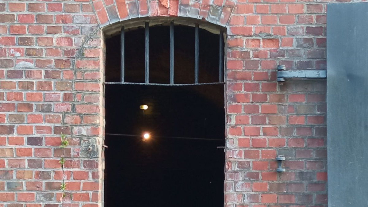 Что скрывают эти стены?