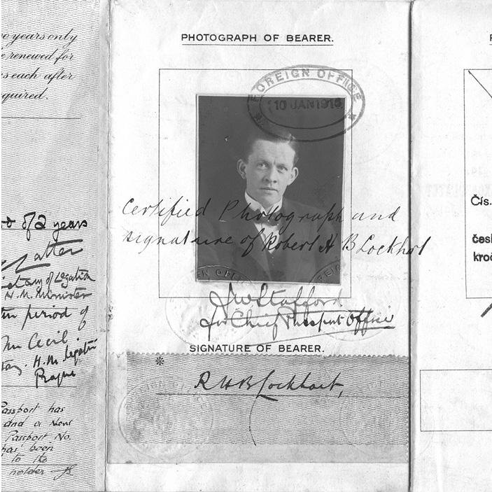 Роберт Гамильтон Брюс Локкарт в 1915 году по пути в Россию