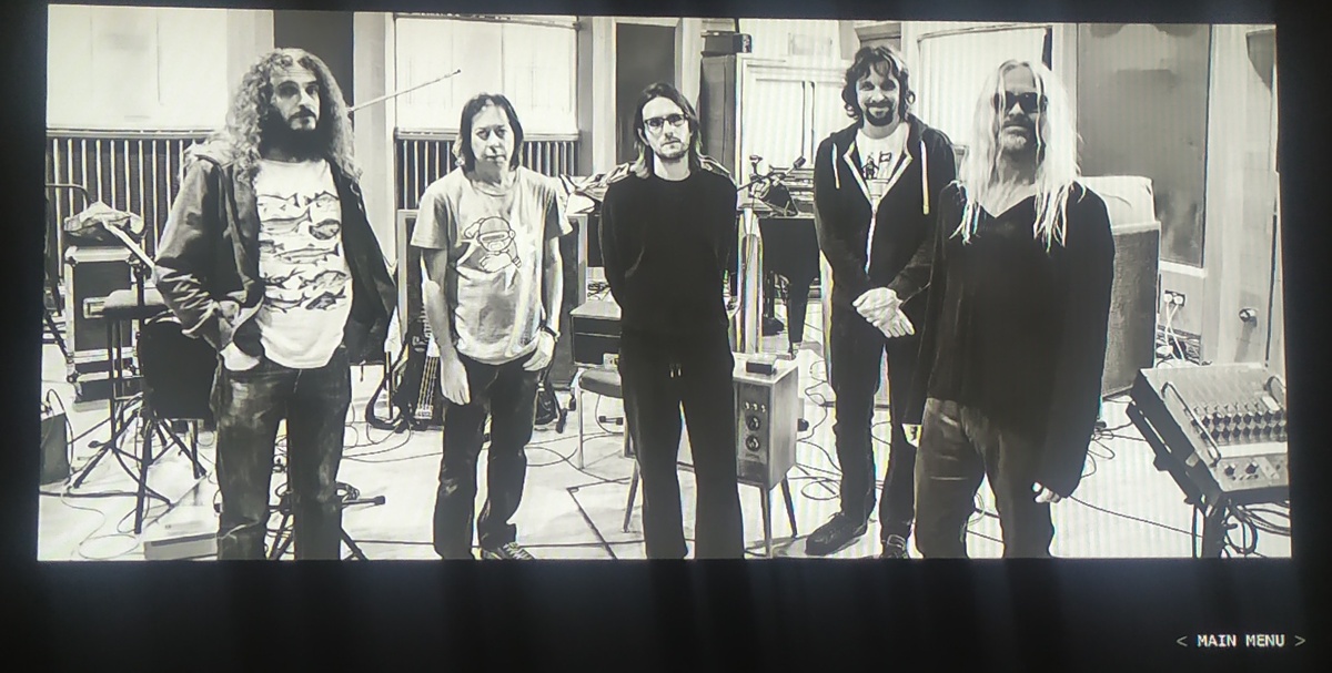 Steven Wilson "Hand. Cannot. Erase." CD + Blu-ray – Audio - Стивен сотоварищи в студии