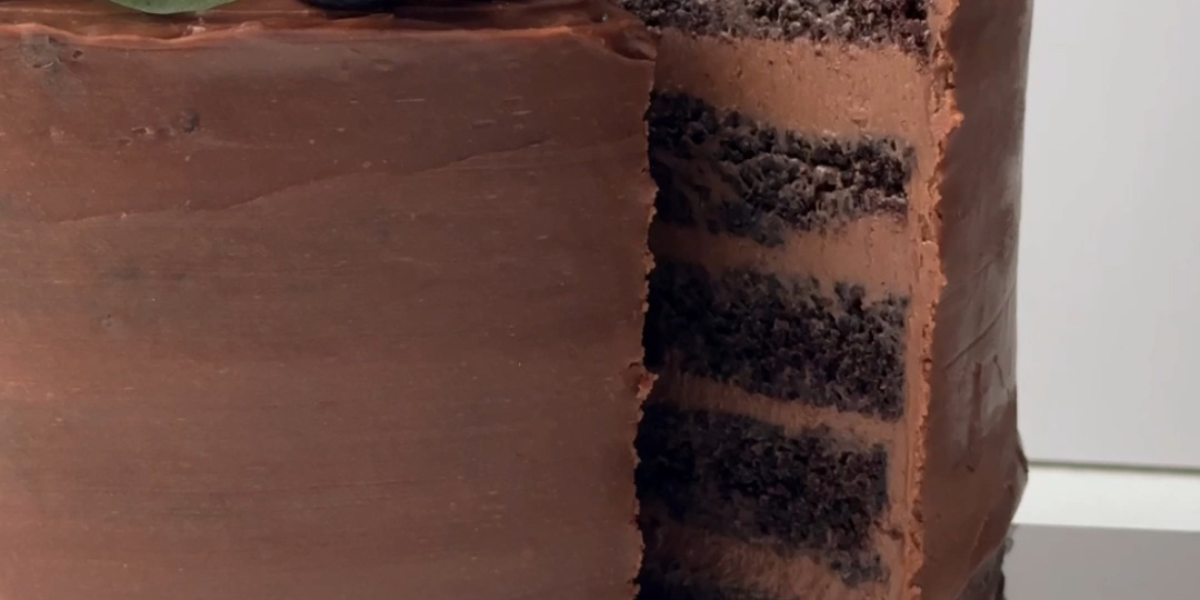 Лучший шоколадный торт, который вы можете приготовить не напрягаясь!