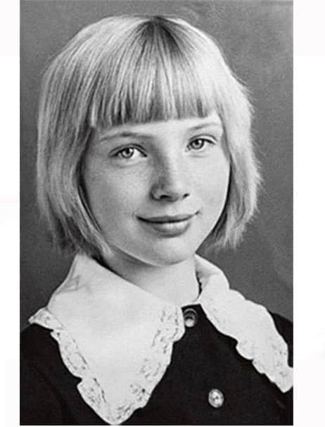 Марина в школе.