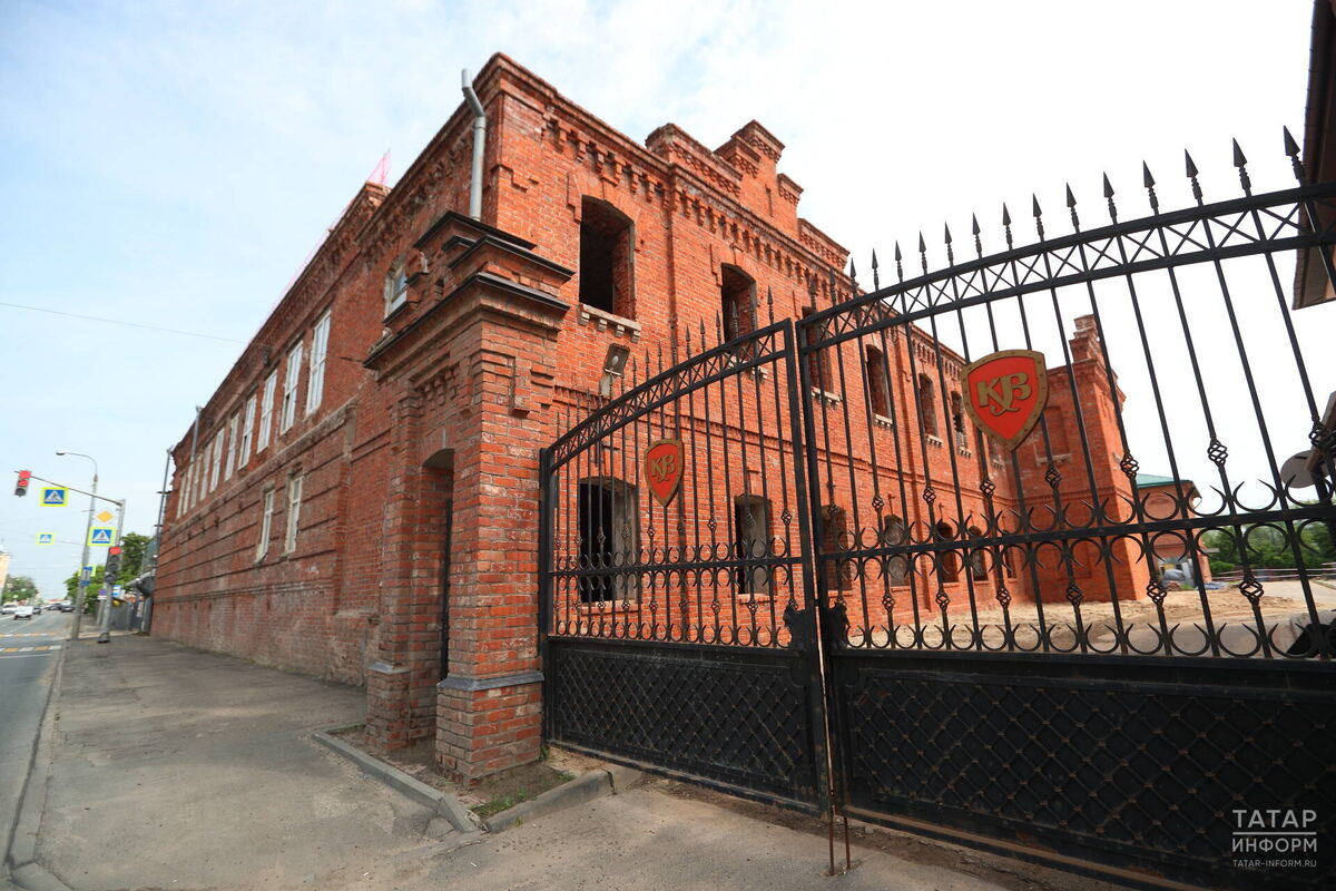 Начинается новая жизнь одного из самых колоритных заброшенных зданий Казани — бывшего пивоваренного завода ПетцольдаФото: © Михаил Захаров / «Татар-информ»