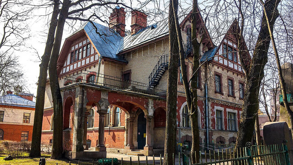 Особняк Гудовича на Парковой улице в Пушкине, где сейчас располагается детский сад.📷Фото: Wikipedia / Messir