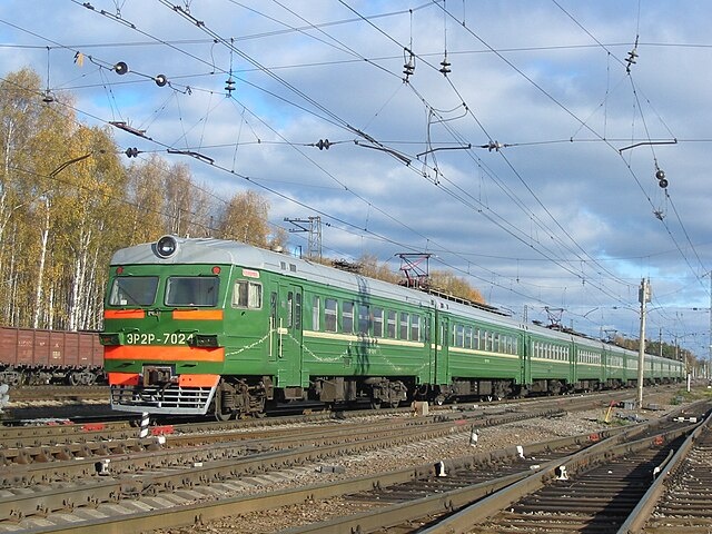    РЖД. Электропоезд ЭР2Р-7024. Горьковское направление. Василий Соколов