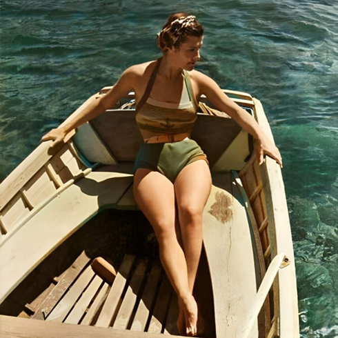 Рисунок в свободном доступе – Девушка на Чёрном море – 1946