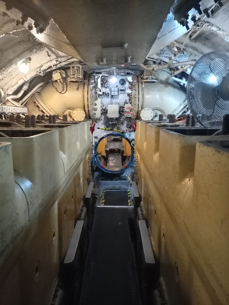 Пятый отсек (дизельный), нежилой из-за высокой температуры в помещении