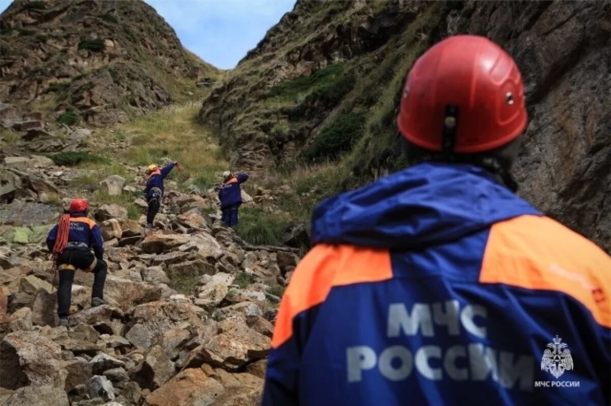    Туристка погибла, упав в обрыв со смотровой площадки в Кабардино-Балкарии