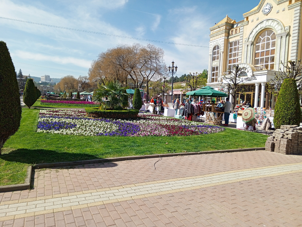 Курортный бульвар в Кисловодске. Фото автора.