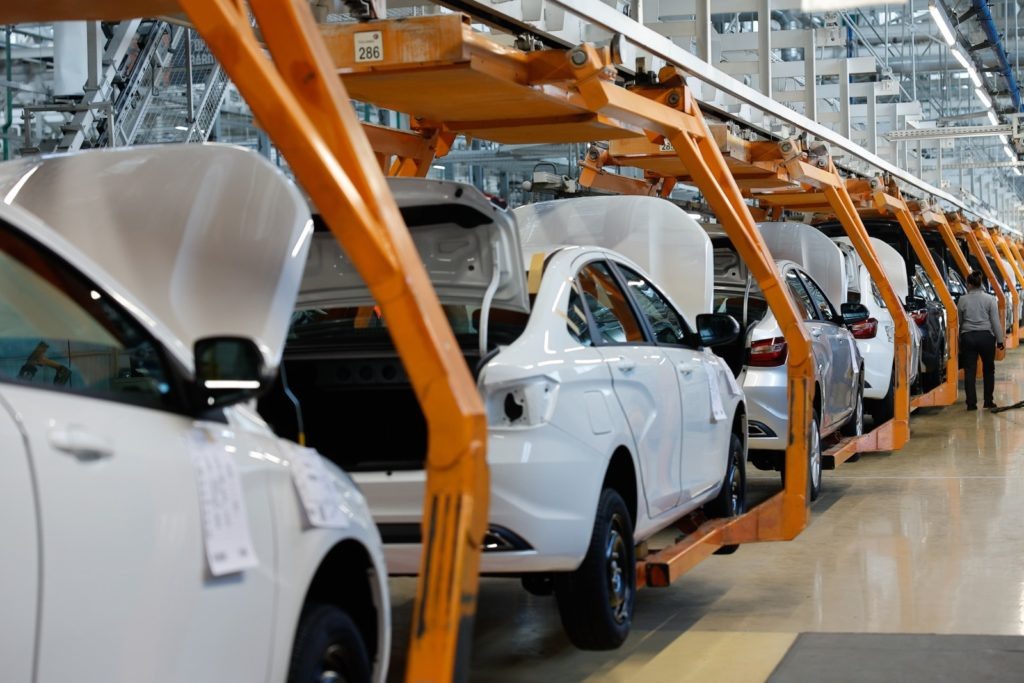    Производство автомобилей Lada на заводе российского автопроизводителя «АвтоВАЗ» в Тольятти. Виталий Невар / РИА Новости