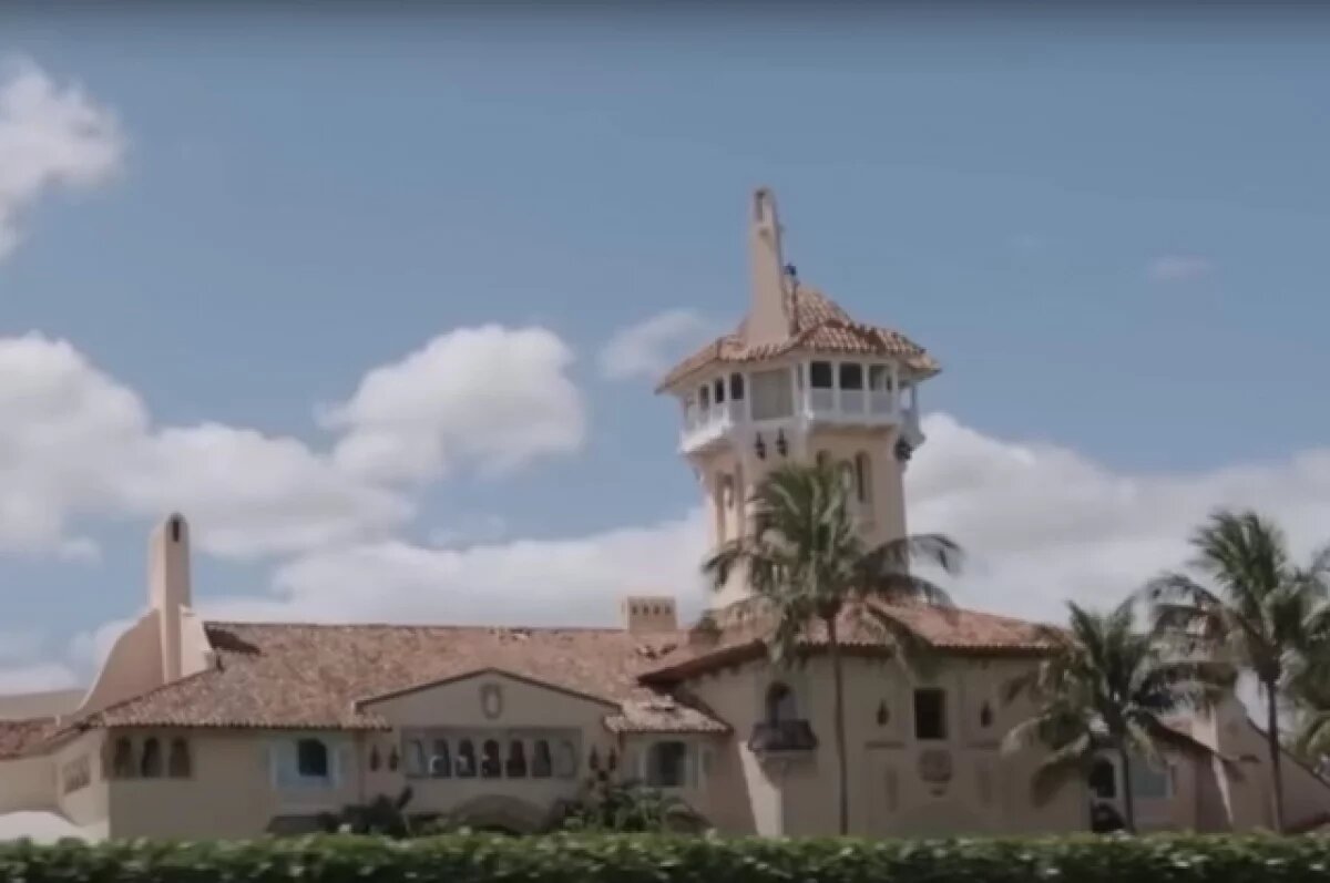    Американец проник в дом Трампа, чтобы жениться на его внучке