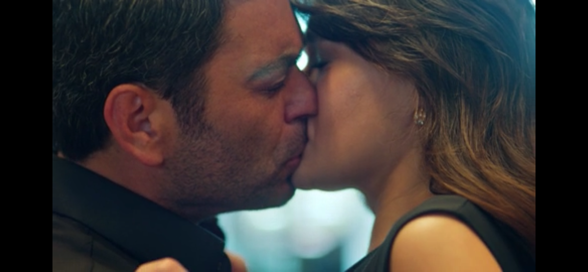 Стоп кадр из сериала «Далёкий город»