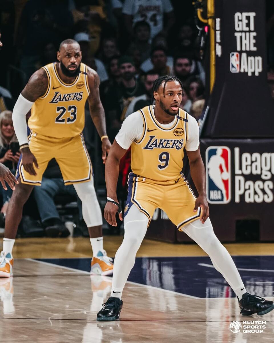 Леброн и Бронни Джеймс