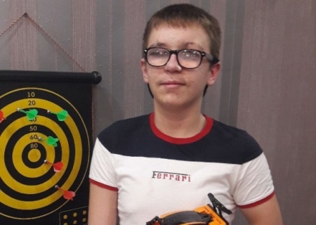    Путин вспомнил о Ване из Шахтёрска в ДНР, который из-за украинской агрессии лишился зрения, руки и обеих ног в 2014 году