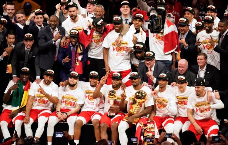 "Торонто Рэпторс" - чемпионы НБА.  Фото с сайта tass.ru