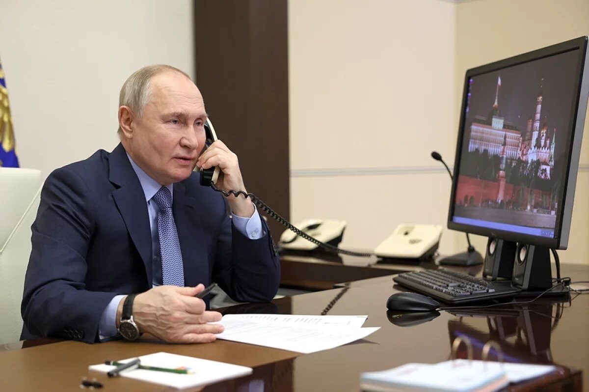    Владимир Путин.