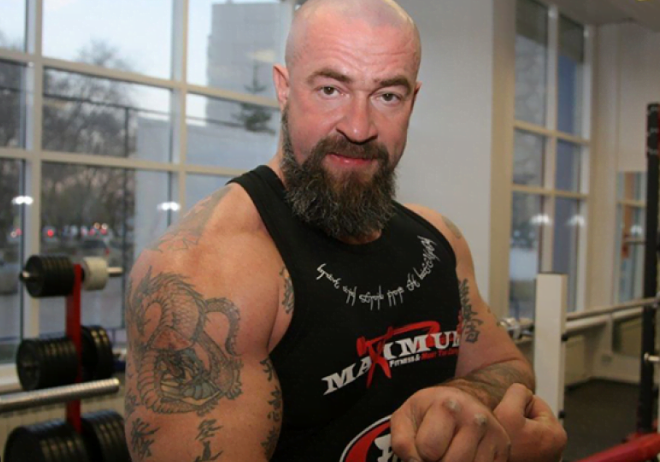 "Не делай то, что не сможешь делать в 70": Секрет формы 54 летнего Сергея Бадюка (без диет, но с железной дисциплиной)