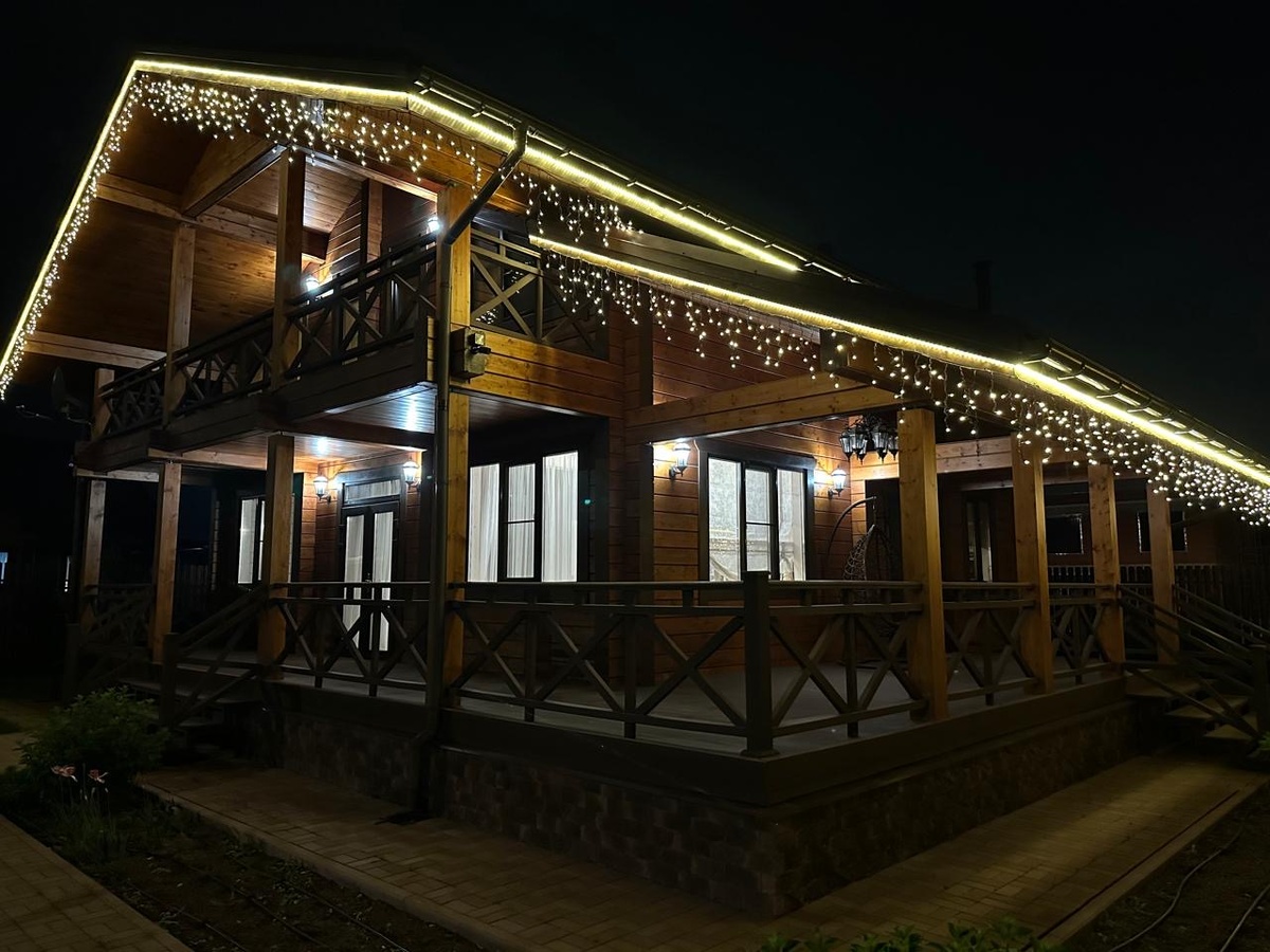 Услуги контурной подсветки дома световым шнуром ДЮРАЛАЙТ и гибкий световой неон.